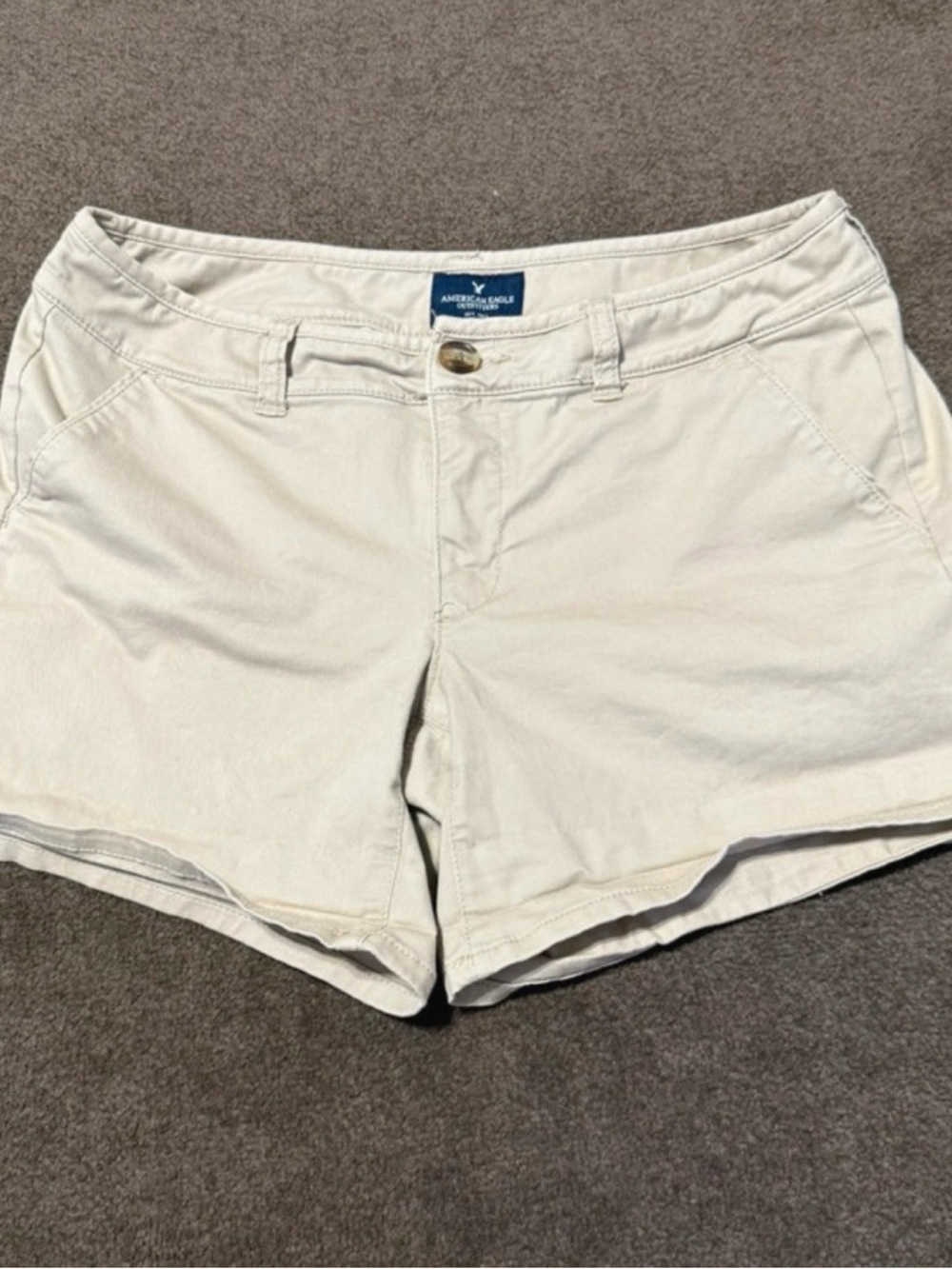 American Eagle Outfitters Women's Cream Chino Shorts